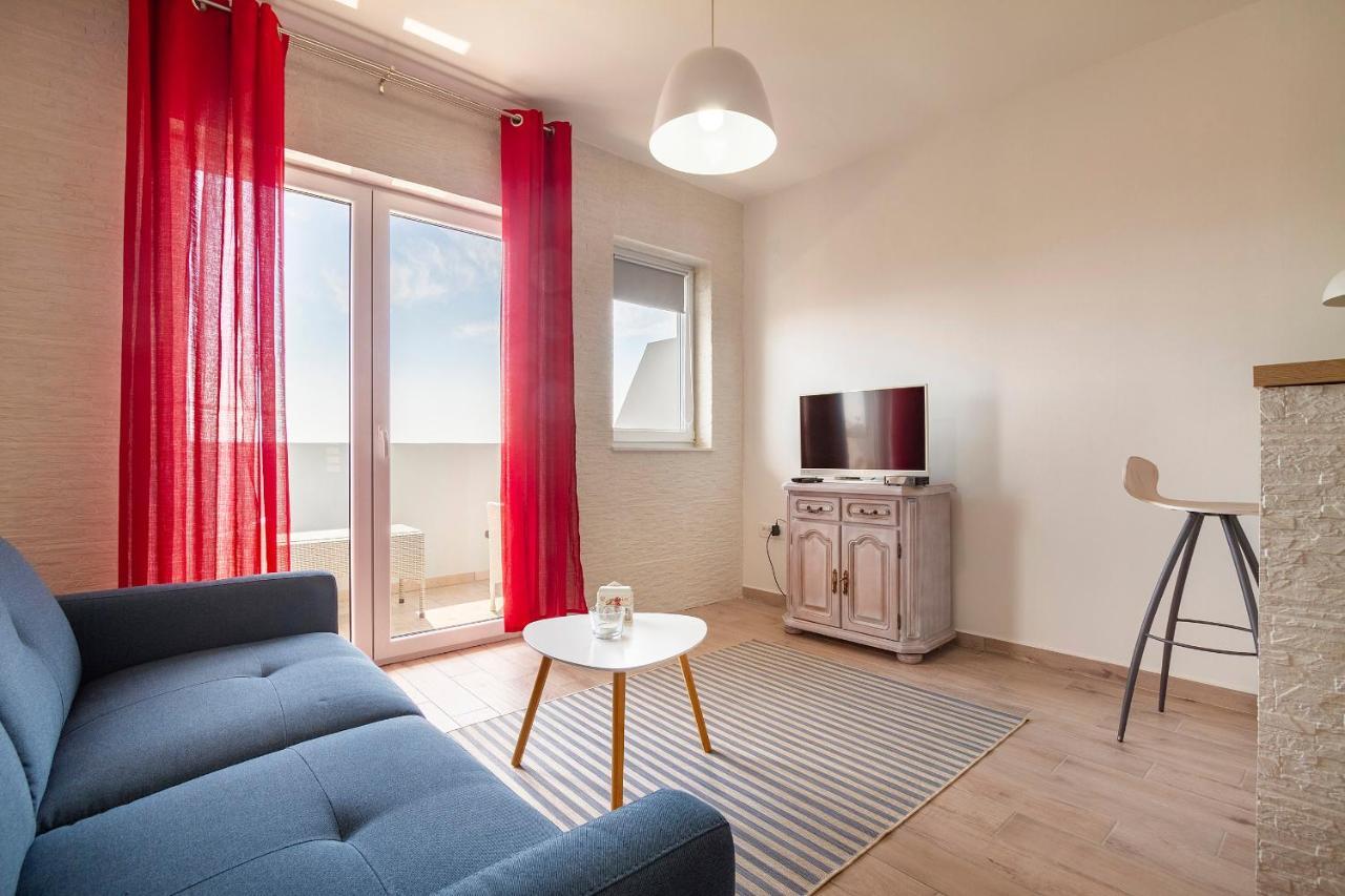 Apartmani Smokovo Jadranovo Exterior photo
